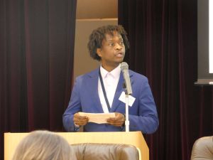 ハムザ・ファハモエ様より流暢な日本語によるご挨拶